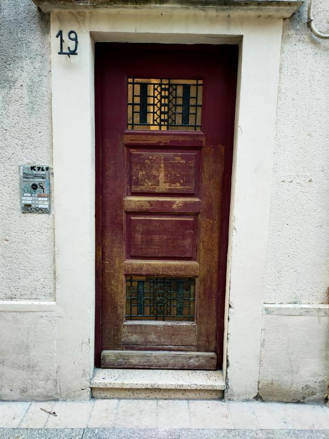 Appartement Au Coeur Historique De Montpellier, 2 Personnes & Wifi